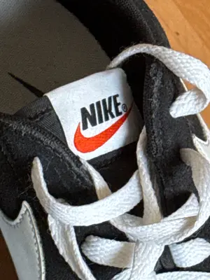 NIKE Sneaker low