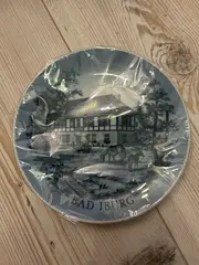 Vorschaubild 3 von Sammelteller Bad Iburg Jagdschloss Freudenthal Porzellan 18cm