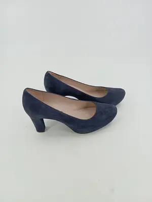 UNISA Pumps