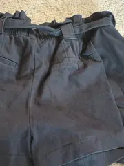 Vorschaubild 3 von Damen Shorts M Schwarz mit Bindegürtel Casual