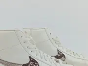 Vorschaubild 2 von Blazer Mid 77 Damen Sneaker High Weiß Snake Print Gr. 39