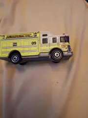 Vorschaubild 1 von Hazard Squad Feuerwehrauto Metall Gelb 8 cm