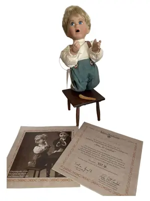 THE ASHTON-DRAKE GALLERIES Künstlerpuppe