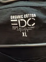 Vorschaubild 4 von EDC Damen T-Shirt XL Schwarz Modern mit geometrischem Muster