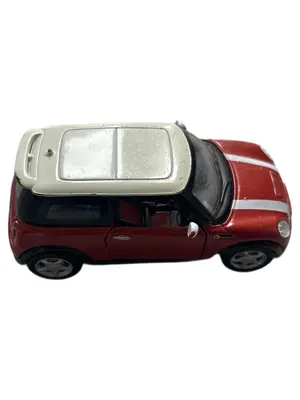 MAISTO Spielzeugauto