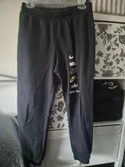 Vorschaubild 2 von Herren Jogginghose Multi-Logo Fleece Schwarz Gr. S