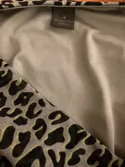 Vorschaubild 2 von Damen Langarmshirt Leo-Muster Wasserfall-Ausschnitt Gr. 36 S Grau