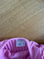 Vorschaubild 2 von Baby Body Mädchen Gr. 86 Rosa Rüschenärmel Spitze Rippstrick