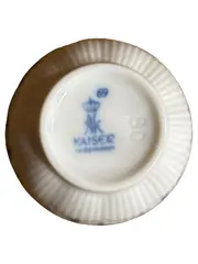 Vorschaubild 2 von Dekodose Rund Klassisch Weiß Blumen Florales Muster 6cm