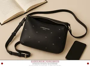 LIEBESKIND BERLIN Umhängetasche
