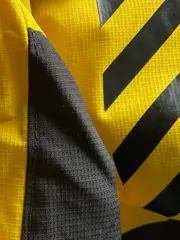 Vorschaubild 5 von Herren Trainingsjacke BVB Dortmund Schwarz Gelb Kapuze Gr. M