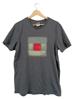 THE NORTH FACE T-Shirt