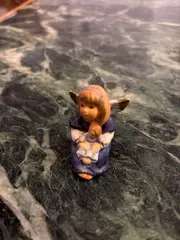 Vorschaubild 3 von Engel mit Kind Keramik Weihnachtsdeko Figur Blau 5 cm
