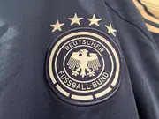 Vorschaubild 2 von Deutschland Herren Fußball Trainingsshirt Blau Gr. 46/S