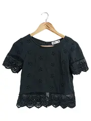 Vorschaubild 1 von Bluse Damen 34;XS Schwarz Lochmuster Spitze Kurzarm Bohemian