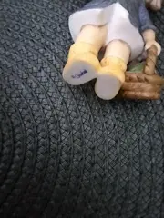 Vorschaubild 4 von Mädchen Figur Keramik 8 cm Grau Nostalgisch Dekofigur Alltag