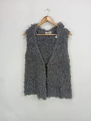 RICH & ROYAL Fellweste