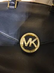 Vorschaubild 5 von Henkeltasche Leder Dunkelblau Damen Handtasche Gold Logo
