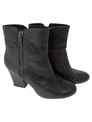 ESPRIT Stiefelette