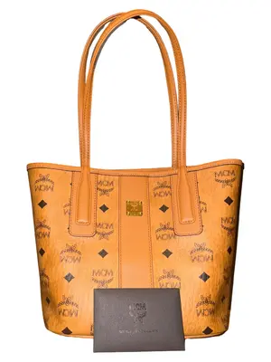 MCM Umhängetasche