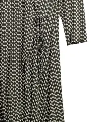 Vorschaubild 2 von Damen Wickelkleid Punkte Oliv Gr. 40/L Viskose