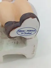 Vorschaubild 2 von Dekofigur Nina Marco Kind Beige 10 cm Klassisch Porzellan