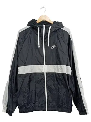 NIKE Windjacke
