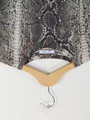 Vorschaubild 6 von Trafaluc Damen Peplum Top Schlangenmuster Braun Gr. S