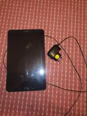 Vorschaubild 2 von Galaxy Tab A 10.1 SM-T580 32GB Tablet Schwarz mit Ladegerät