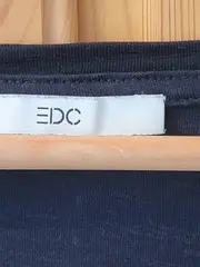 Vorschaubild 4 von EDC Damen V-Ausschnitt T-Shirt Gr. 40/L Schwarz