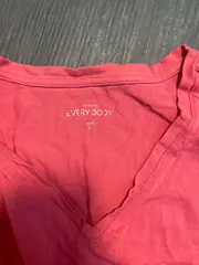 Vorschaubild 3 von Damen T-Shirt V-Ausschnitt Rosa Gr. M Basic Kurzarm Shirt