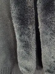 Vorschaubild 4 von Damen Kapuzenpullover Cropped Fellbesatz Schwarz Gr. S