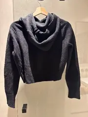 Vorschaubild 5 von Damen Kapuzenpullover Cropped Fellbesatz Schwarz Gr. S