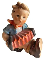 Vorschaubild 1 von Hummel Figur Junge mit Ziehharmonika Porzellan 7cm