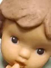 Vorschaubild 3 von Nina & Marco Figur Kind mit Herz Ti Amo Porzellan 10cm