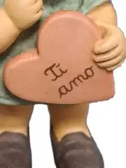 Vorschaubild 2 von Nina & Marco Figur Kind mit Herz Ti Amo Porzellan 10cm
