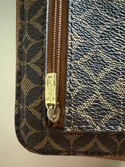 Vorschaubild 4 von Damen Clutch Braun Kunststoff Logo-Print Reißverschluss Klein