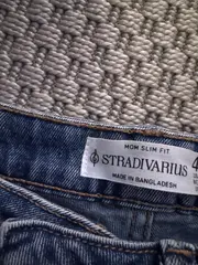 Vorschaubild STRADIVARIUS Mom Jeans 2