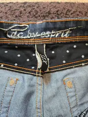 Vorschaubild 4 von EDC by Damen Jeans Shorts Bermuda Blau W29/38 Knopfdetails