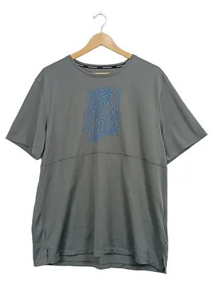 NIKE T-Shirt