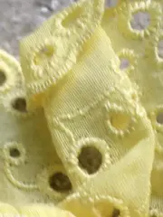 Vorschaubild 3 von Damen Top Gr. 36/S Gelb Rüschen Lochstickerei Baumwolle