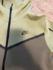 Vorschaubild 3 von Tech Fleece Kapuzenjacke Herren Gr. L/40 Grün Trainingsjacke