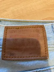 Vorschaubild 5 von 501 Damen Jeans Shorts Blau Destroyed Cut-Outs W27 S