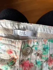 Vorschaubild 4 von EDC Damen Shorts Blumenmuster Baumwolle Casual Freizeit Beige Gr. XS