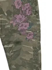 Vorschaubild 2 von BLUE FIRE CO Damen Cargohose Camouflage Blumen W26/L30 Oliv Stretch