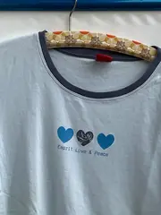 Vorschaubild 3 von Damen T-Shirt Herz-Print Love & Peace Hellblau Gr. M