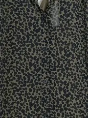 Vorschaubild 2 von Damen Bluse Langarm Gr. 34/XS Oliv Leopard Animal Print