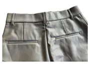 Vorschaubild 4 von Damen Kunstleder Shorts Beige Gr. XS Neu mit Etikett
