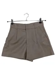 Vorschaubild 1 von Damen Kunstleder Shorts Beige Gr. XS Neu mit Etikett