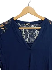 Vorschaubild 2 von Damen Langarmshirt Gr. S Blau Spitze V-Ausschnitt Viskose